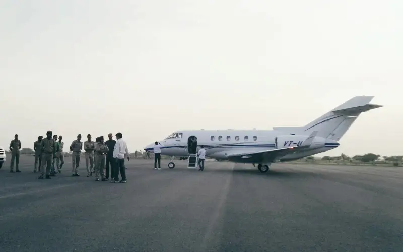 VT-UPM, Hawker 900XP of Uttar Pradesh Government at Saifai Airstrip